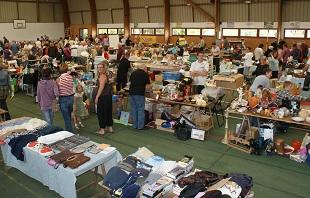 vide_grenier_1er_mai_jml5.jpg vide_grenier_1er_mai_jml5.jpg