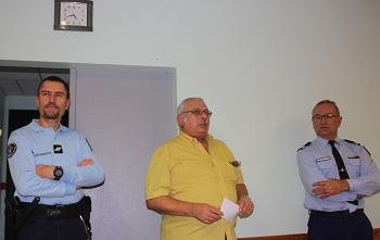 dec_2011_police.jpg dec_2011_police.jpg
